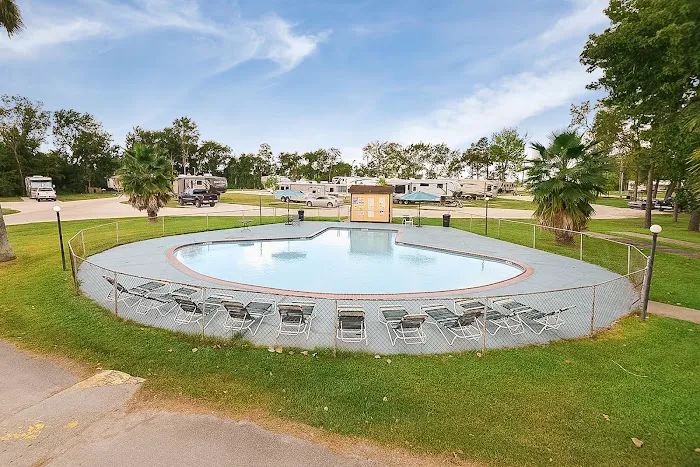 Houston Leisure RV Resort 6