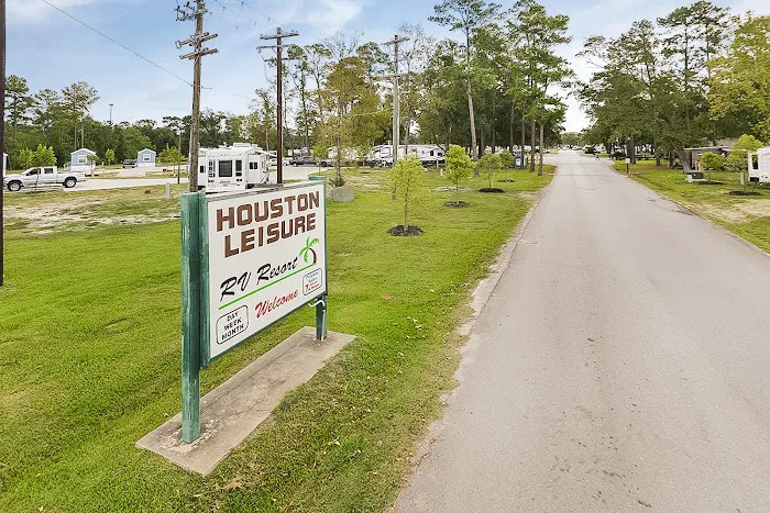 Houston Leisure RV Resort 5