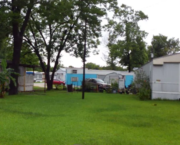 Shady Oaks RV & Mobile Home Park 3