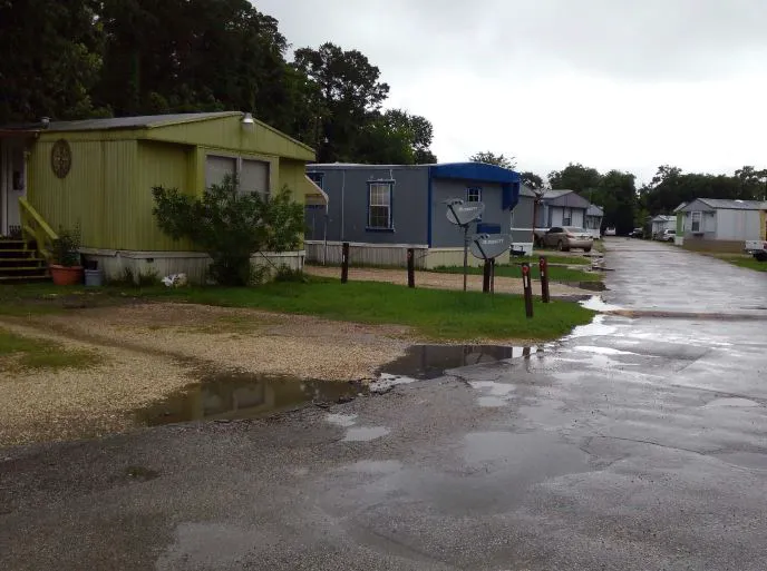 Shady Oaks RV & Mobile Home Park 5