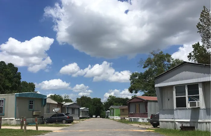 Shady Oaks RV & Mobile Home Park 10