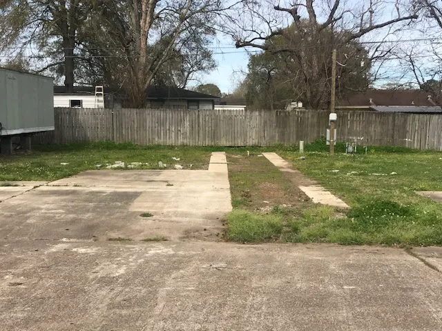 Meadowlark RV & Mobile Home Park 9