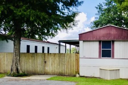 Plantation Village Mobile Home Community