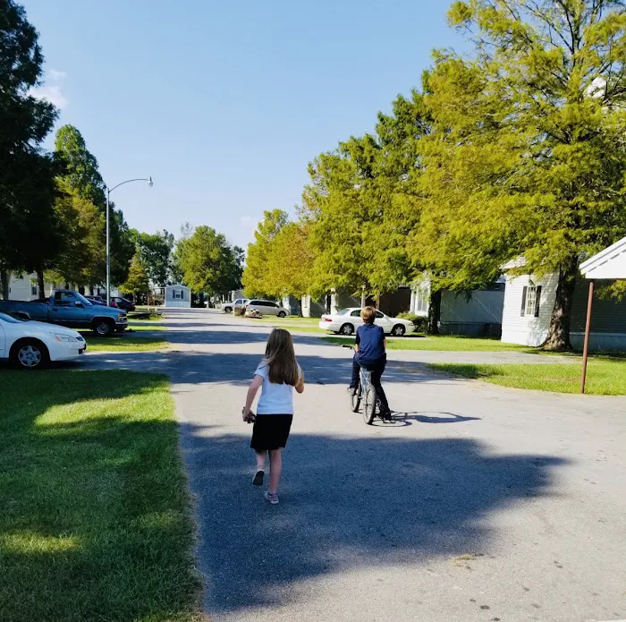 Plantation Village Mobile Home Community 8