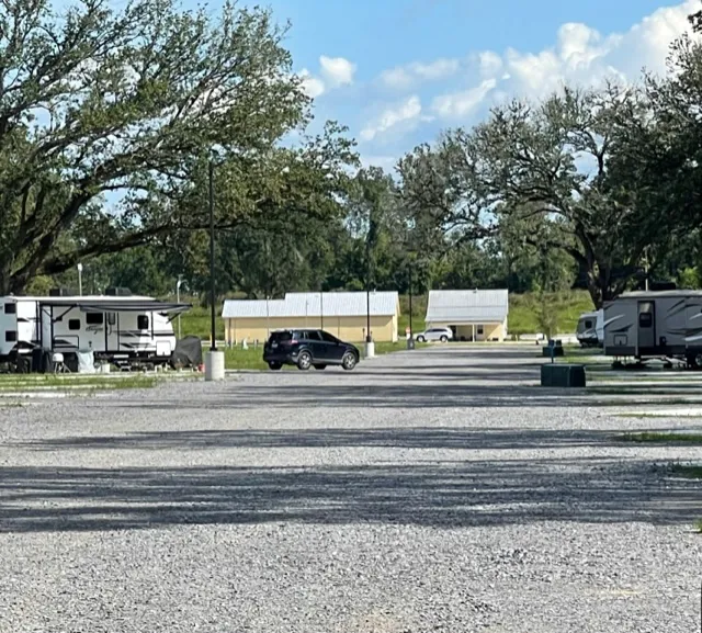 Levee View RV Park 4