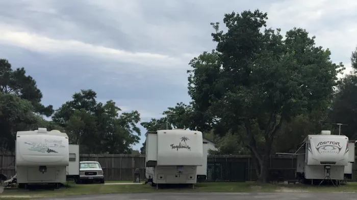 Tomball-Rosehill RV Park 7