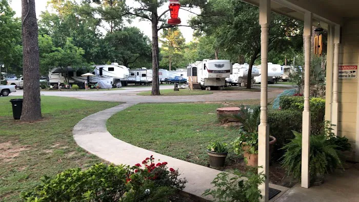 Spring Oaks Mobile Home & RV Prk 7