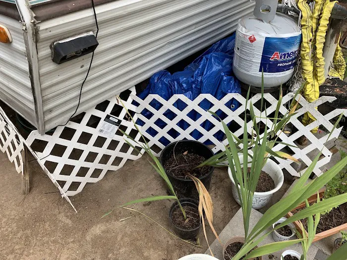 Spring Oaks Mobile Home & RV Prk 9