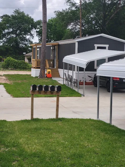 Cedar Creek Forest Mobile Home 5