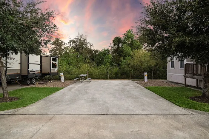 Northlake RV Resort by QRV 4