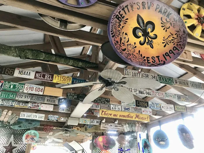 Betty's RV Park 4