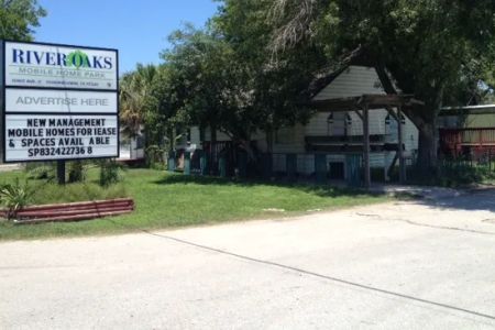 River Oaks RV & Mobile Home Park