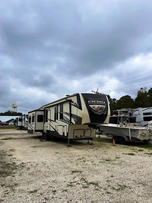Sunrise Winnie RV Park & Storage 1