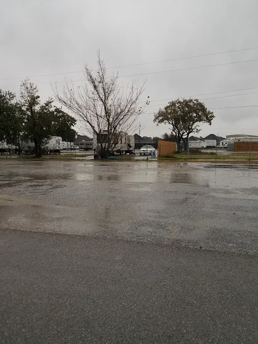 New Lloyd RV Park 8