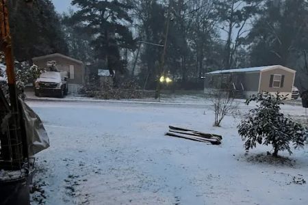 Pine Lake Mobile Home Court