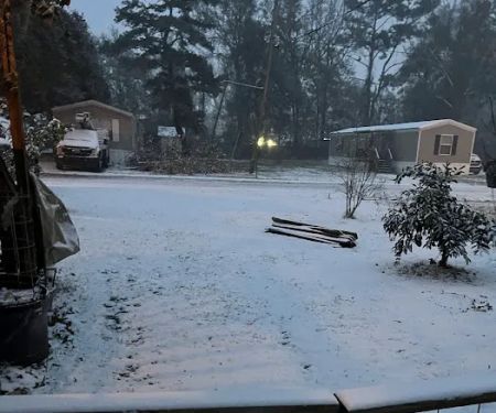 Pine Lake Mobile Home Court