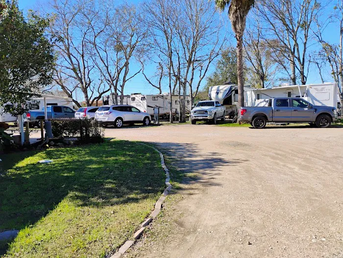 Cinco Ranch RV Park 4