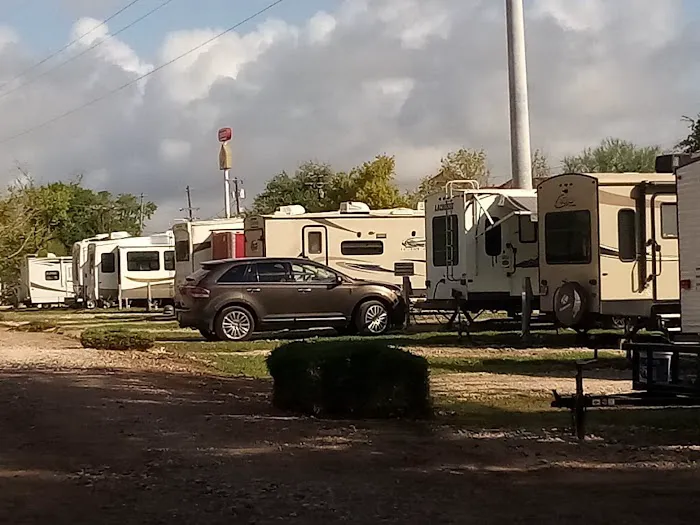 Columbus RV Park & Campground 1
