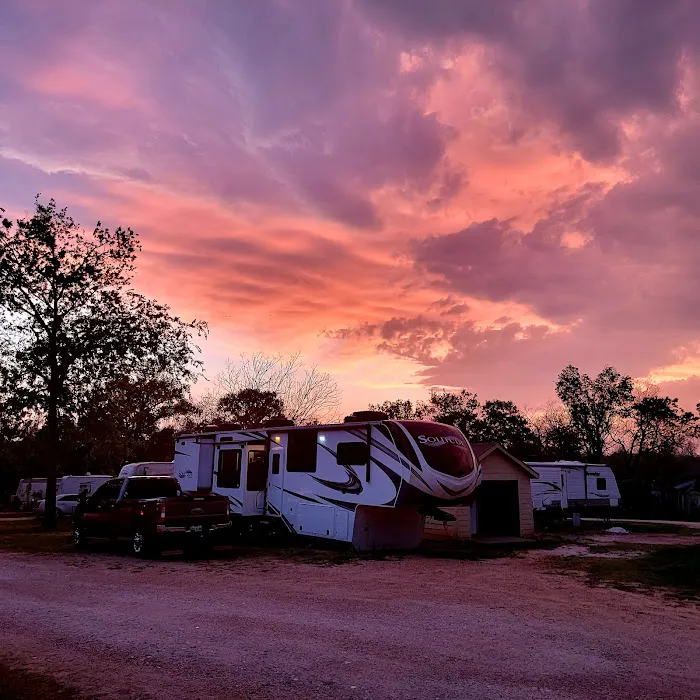 R&B RV Park 1