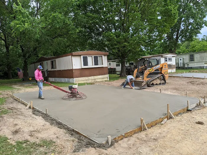 Los Robles Mobile Home Community 6