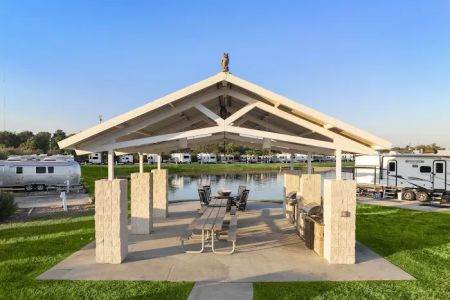 Fallbrook RV Resort by QRV