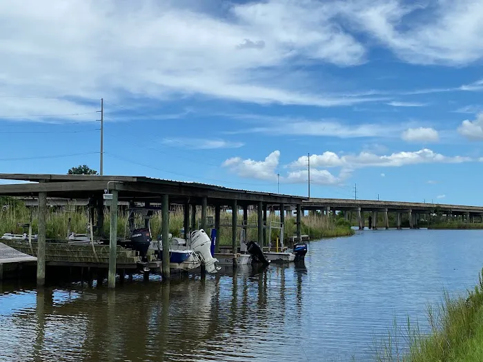Bayou Oaks Resort & Marina 10