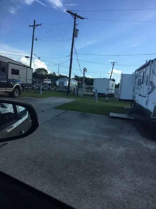 Groves RV Park 6