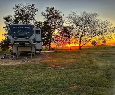 The Hut at the Bluff LLC