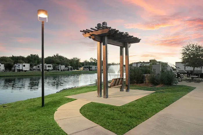 Highway 6 RV Resort by QRV 7