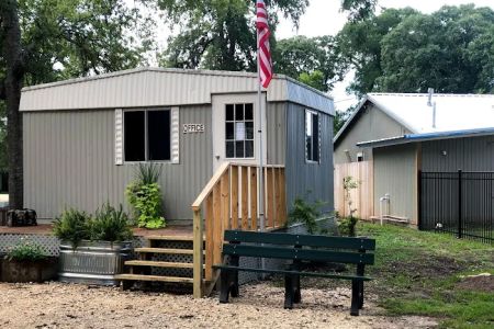 Lakeside Escape RV Park