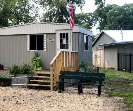 Lakeside Escape RV Park