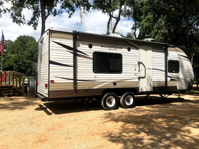Lakeside Escape RV Park 3