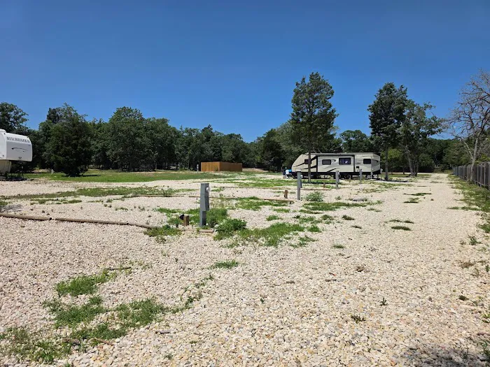 Elgin RV Park - Colinas 7