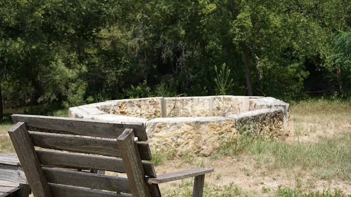 Lampasas Creekside Coach Park 9