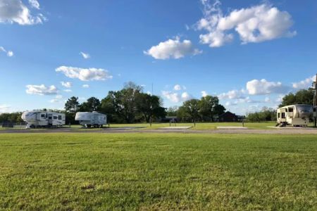 Pelican Pond RV Park