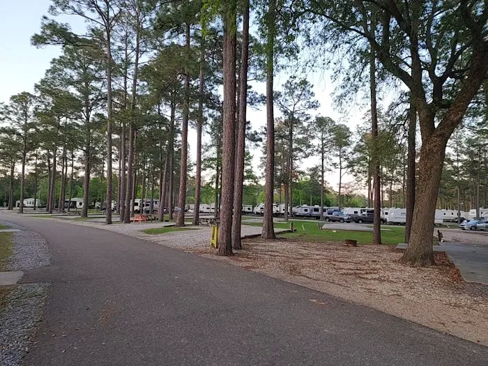 Sunroamers RV Resort Park 2