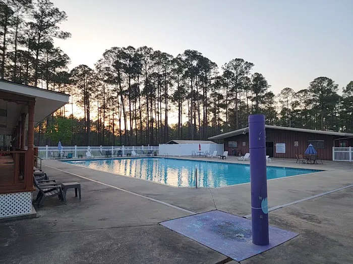 Sunroamers RV Resort Park 3