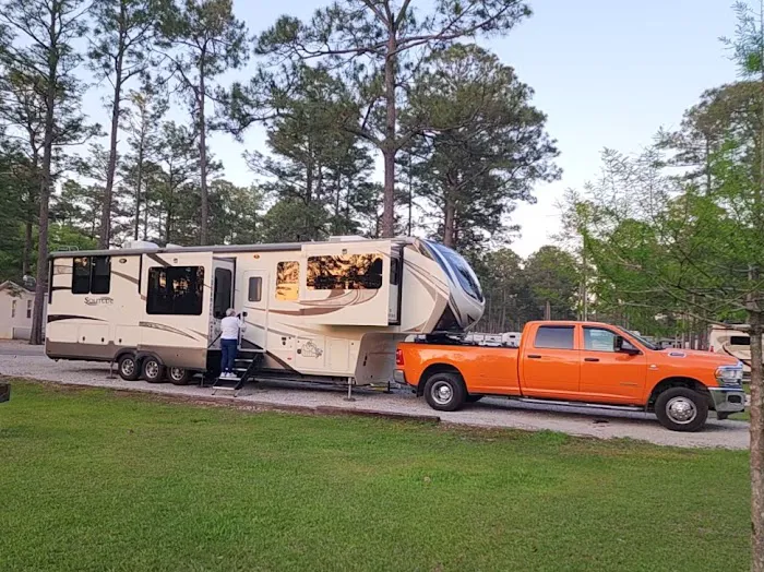 Sunroamers RV Resort Park 4