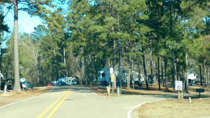 Lake Walker RV Camping 7