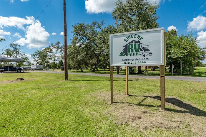 Riverside park camping grounds 8
