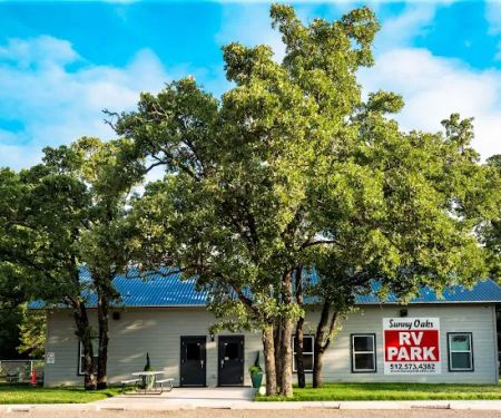 Sunny Bastrop RV Park