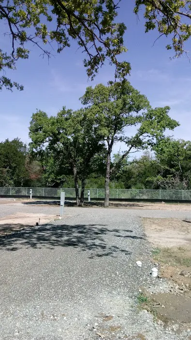 Sunny Bastrop RV Park 9
