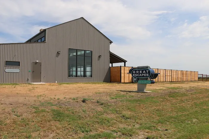 Great Escapes RV Resorts Elgin 8