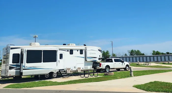 Great Escapes RV Resorts Elgin 10