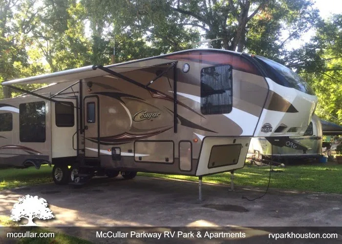 McCullar Parkway RV Park 5