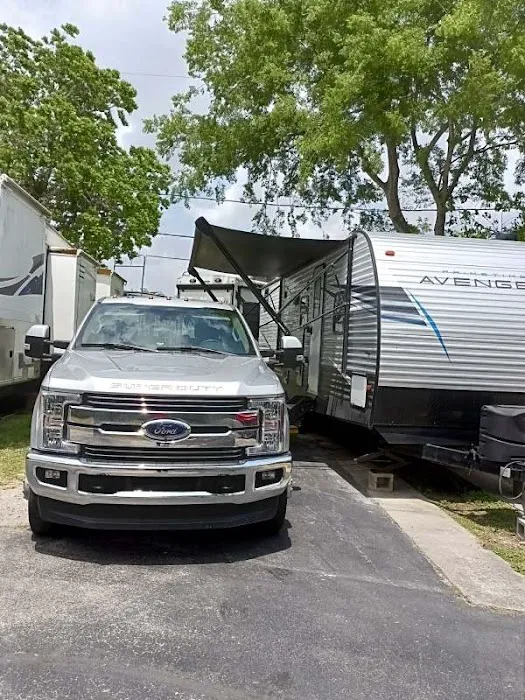 Jus Passn Thru RV Park 5