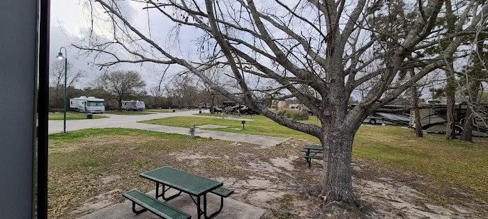 Hollywood Casino RV park 6