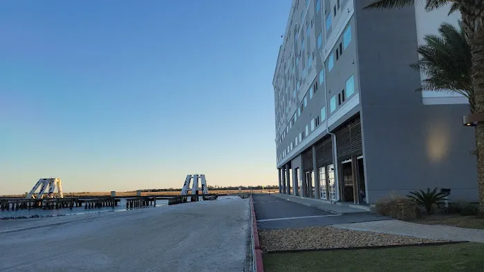 Beach Between Silver Slipper Rv Park & Pier 1