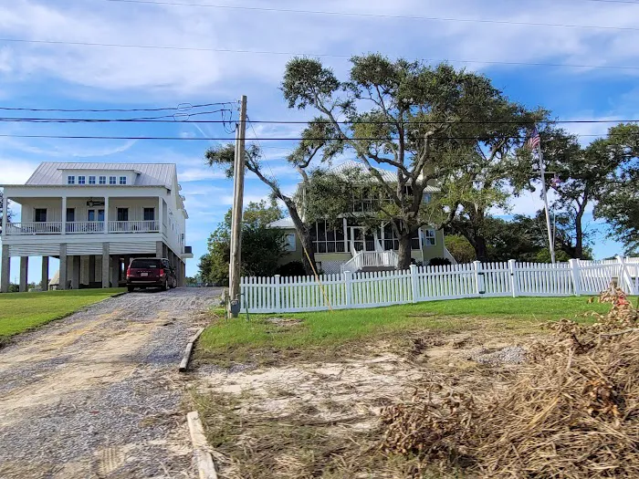 Beach Between Silver Slipper Rv Park & Pier 8