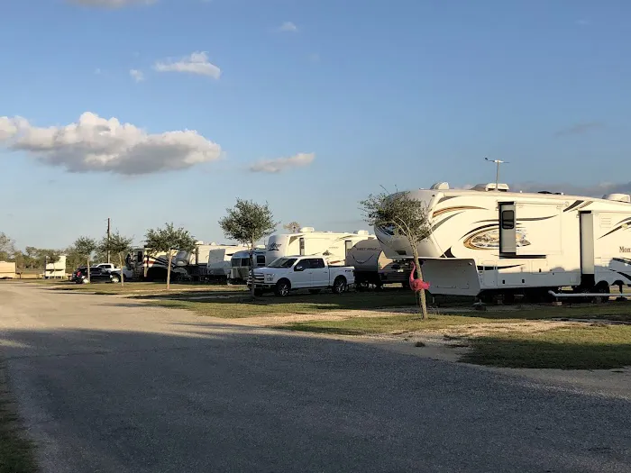 Shiner Boggy Creek RV Park 2